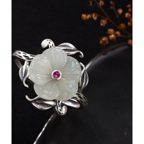 2018 Fashion Silver S925 Pure Silver Antique Mosaic And Jade White Jade Plum Blossom Lady High-end Open Ring Ring Wholesale