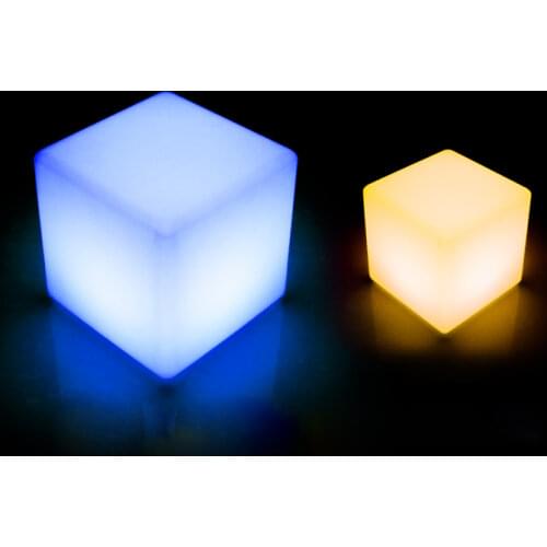 PE Plastic LED Cube Stool RGBW Wireless Hotel Decoration LED Furniture Waterproof Garden Glowing Stool Cube Remote Control Chair