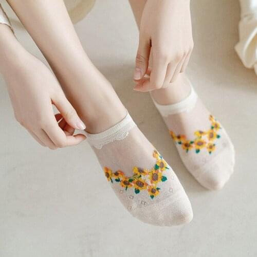 Ultra Thin Socks Summer Women Transparent Lace Silk Crystal Flower Girls Elastic Short Socks Female Sox Elastic Socks Casual