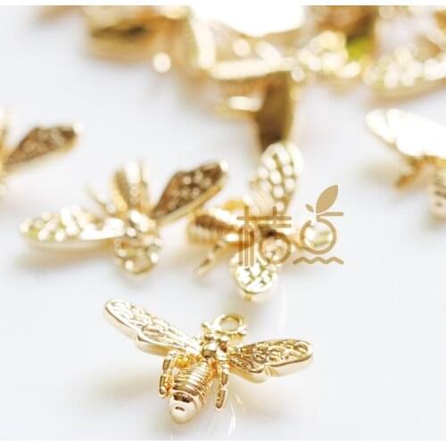 2 Pieces Premium Plated Brass Charm - Bee 10x14mm