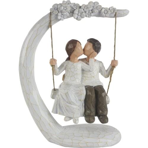 Customized gift wedding anniversary statue for couple European and American simple home gifts style resin Crafts statue JSYS