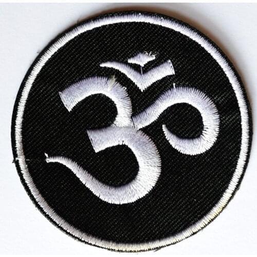 Hot! Aum om infinity hindu hinduism yoga trance applique iron on patch (Size is about 5.7 cm)
