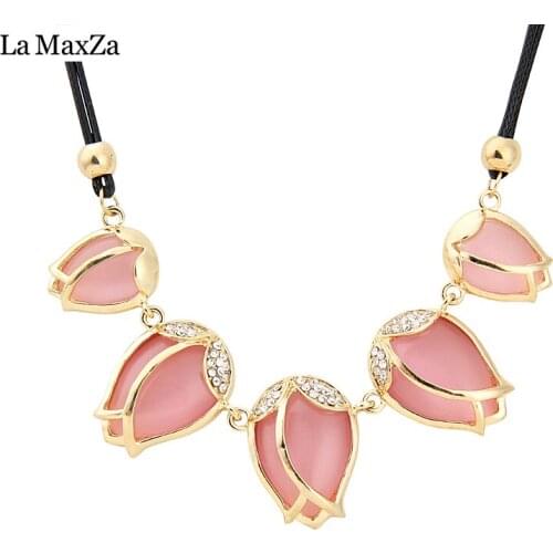 La MaxZa Charms Tulip Flower Short Necklace Jewelry Rose Gold Cute Flowers &Necklace Jewelry Making For Woman Gifts