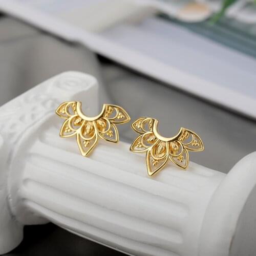Cute Lotus Vintage Earrings For Women Hollow Fllower Aesthetic Earrings Charms Baroque Wedding Bridal Jewelry Gift To Girlfriend