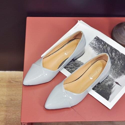 2020 spring autumn must-have workplace wild fashion comfortable casual solid color simple style ladies flat shoes W38-15