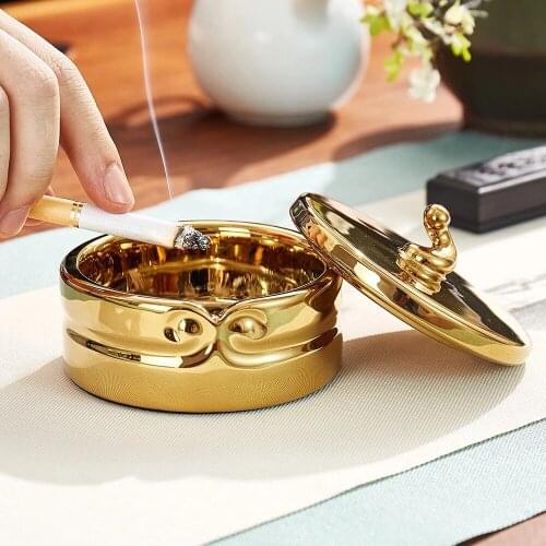 Golden metal Ashtray Creative travel Ashtray Vehicle Ashtray Decoration Ashtray Decorative Box Ashtrays With Lids Home Windproof