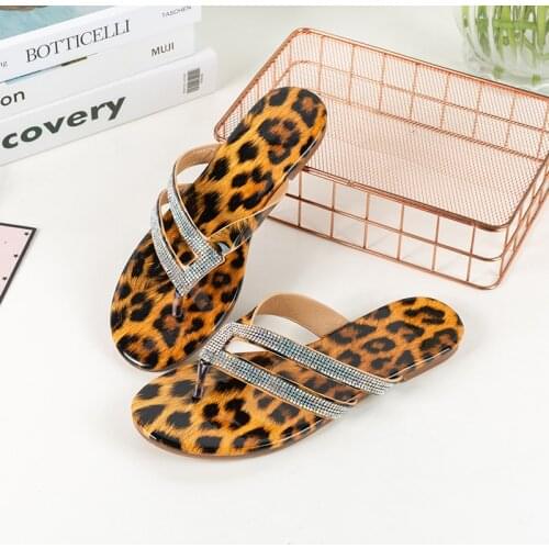 Fashion High Quality Leopard Print Comfortable Outdoor Plus Size Beach Female Slippers New Summer Flat Bottom Womens Slippers