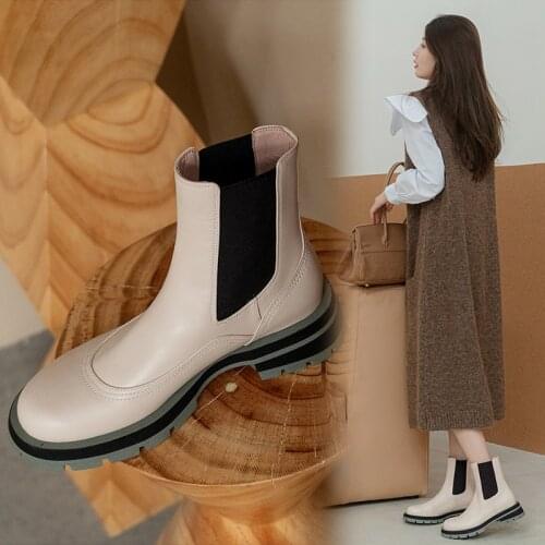 Hot Genuine Leather Women Boots Office Lady Slip-On Chelsea Boots Fashion Ankle Boots Round Toe Thick Heel Women Shoes Platform