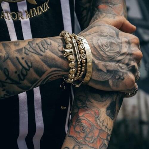 4Pcs/Set of Luxury Roman Royal Charm Bracelet Mens Fashion Crown Weaving Adjustable Mens Bracelet Hip Hop Jewelry Gift