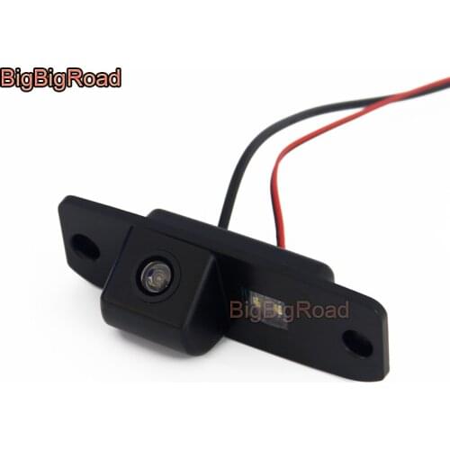 BigBigRoad Car Rear View Backup Camera For Kia Carens Opirus Sorento Borrego Sportage R SL 2009-2015 Ceed K3 Cerato Amanti Rondo