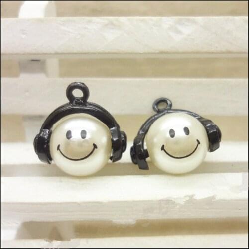 RongQing 10Pcs/lot Smile Face Imitation Pearls for Jewelry Making 18*18*12mm Cartoon Pendant Jewelry Accessories