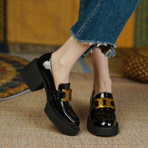 2021 Fashion British Style Women Shoes Platform Shoes Patent Leather Spring Thick-soled Pedal Shoes Casual Ladies Leather Shoes