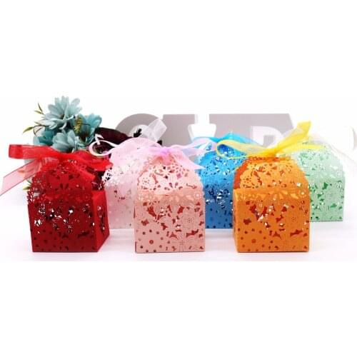 50pcs/lot European Laser Cut Hollow Candy Box With Ribbon Cupcake Gift Boxes For Wedding Event Favors Baby Shower Decoration