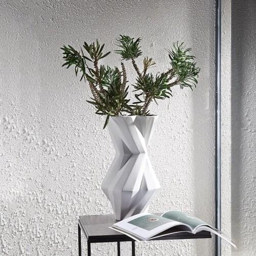 Modern Irregular Artistic Geometry Twisting Ornament Home Room White Strip Diamond Pattern Creative Countertop Ceramic Vase