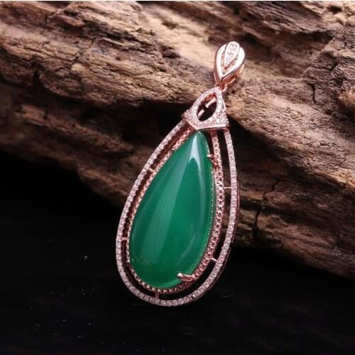 Chinas Natural Green Chalcedony 925 Silver Inlaid Water Drop Pendant Fashion Jewelry Mens and Womens Green Agate Necklace