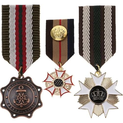 Crown Geometric Medal Vintage Badge Fabric Uniform Brooch Pin Patriot Medal