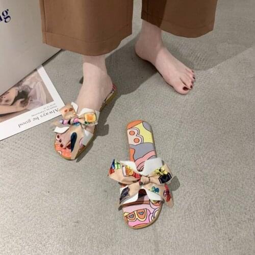 2021 New Summer Sandals and Slippers Women Fashion Casual Slippers Beach Outdoor Sandals Bow Knot Decoration Ladies Flat Shoes