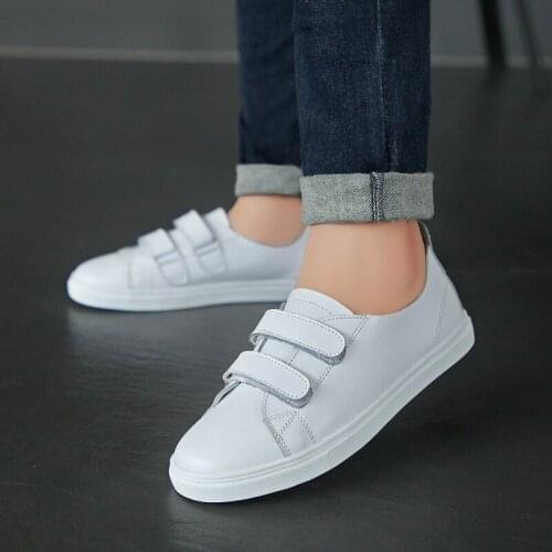 2018 Boys School Students Shoes classic genuine Leather Children Shoes For Boys Dress Shoes Black White hook loop flat size27-39