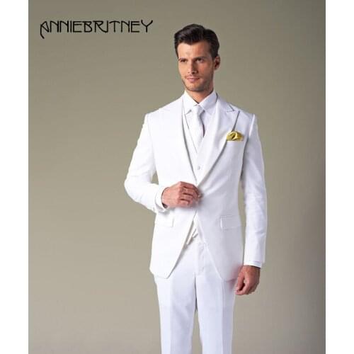 Summer 2018 White Mens Suits Wedding Peaked Lapel Groom Tuxedo Slim Fit Man Blazer Jacket Groomsmen Mens Classic Suits 3 Piece