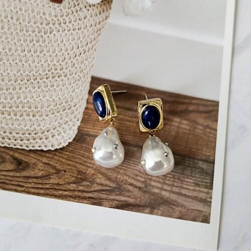 Drop Earrings for Women Baroque Pearl Crystal Light Luxury Earrings Retro Fashion Earrings Jewelry Accessories Wholesale