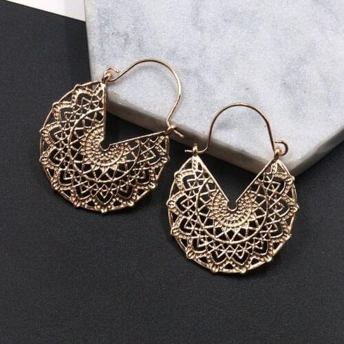 2018 New Fashion High Polished Round Filigree Geometric Earrings for Women