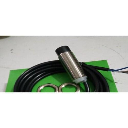 Free Shipping 2pcs/LOT New Switch 18BLPBL2C XS2 DC three wire PNP normally closed inductive sensor