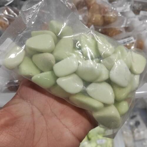 Natural Polished chalcedony stone Gravel Healing Rock Crystal Quartz Mineral Fish Tank Garden Flowerpot Decoration Energy Stones