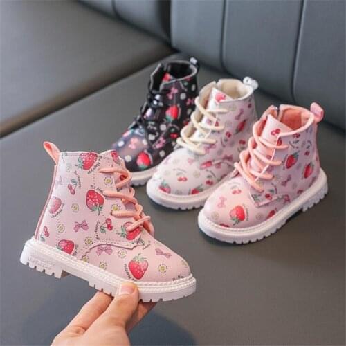 Childrens Warm Girl Baby British Leather Boots autumn / winter 2021 New Girls' Martin Boots Cute Strawberry Boots