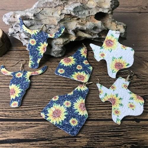 Western Style Sunflower Glitter Earrings for Women Oil Painting Cow Tag Bull Head Texas Leather Dangle Earrings Vintage Jewelry