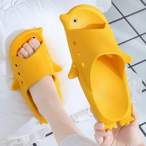 1 Pair of Children Slippers to Wear at Home Cute Penguin Animal Children EVA Anti-slip Slippers Summer Home Sandals Shoes