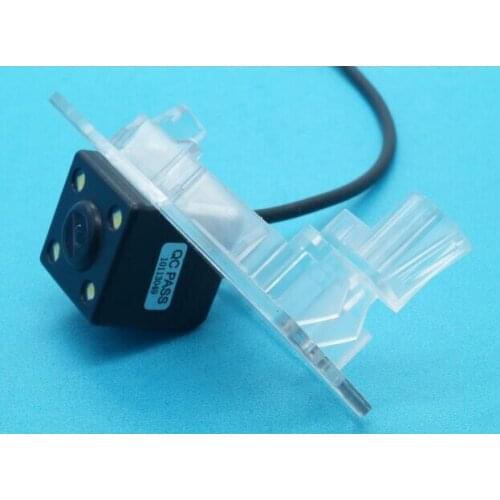 Nightvision 4 LED CCD Chip Car Rear View Reverse CAMERA for Skoda Octavia Rapid Spaceback Superb New Passat SAGITAR Gran Lavida