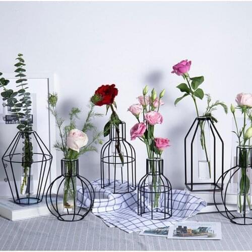 New Style Iron Line Flowers Vase Creative Retro Metal Plant Holder Modern Solid Home Decor Nordic Styles Iron Vase Holder