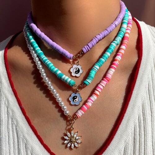 Boho Multicolor Clay Pearl Beaded Necklace For Women Flower Heart Charms Rainbow Seed Beads Clay Choker Necklaces Summer Jewely