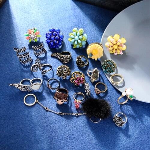 Bead Flowers Crystal Wing Antique Statement Rings 2021 Vintage Fluff Ball Ring For Women Halloween Variety Of Rings Collection