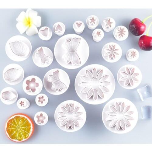 33Pcs/Set Cookie Bis3cuit Plunger Cutter Mould Fondant Cake Mold Baking Doll/Love Heart Flower Cup Baking Mould Fondant Mold