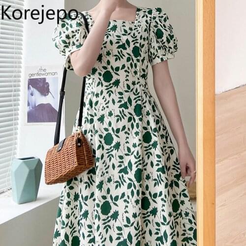 Korejepo Women Dress 2021 Summer New French Retro Gentle Green Floral Square Collar Puff Sleeve Lace-up Waist Temperament Dress