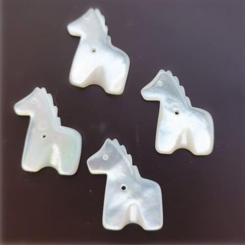 20PCS Natural mother pearl shell horse shape pendant top quality shell animal pendant