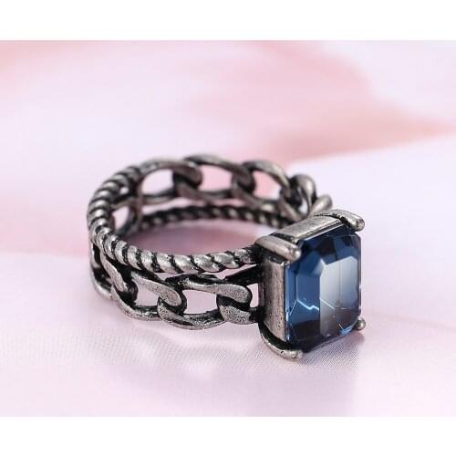 Gothic Black Gold Royal Blue Color Four claw Crystal Rings for Women Men Hollow Out CZ Zirocnia Halloween 2020 Fashion Jewelry