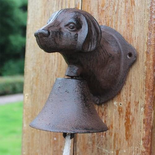 Antique Rustic Dog Head Cast Iron Wall Bell Handmade Home Garden Decor Iron Animal Figurines Wall Mounted Hand Cranking Bell