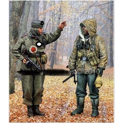 German resin soldiers of World War II Two German armored grenadiers 1:35