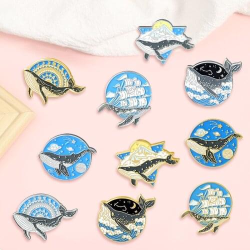 Creative Trendy Cartoon Cute Animal Whale Ocean Oil Drop Brooch Pin Denim Bag Gift Men Women Fashion Jewelry Clothes Decoration