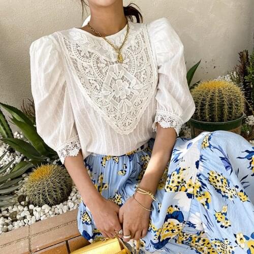2020 Summer White Blouse for Women Beach Style O-neck Half Sleeve Lace Blouses Embroidery Flower Elegant White Lace Blouses Lady