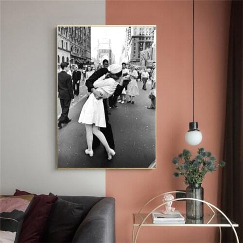 Nordic Street Kiss of The Century Canvas Painting Wall Art Nordic Posters and Prints Wall Pictures for Living Room Decoration