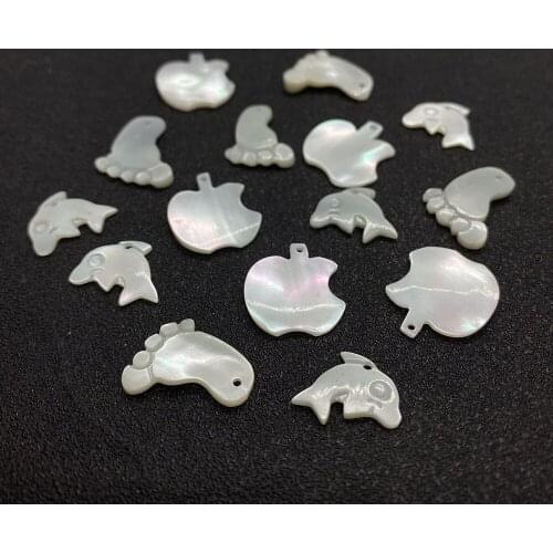 Charm Irregular Shape Natural Freshwater Shell Beads Small Pendant Handmade Charm Jewelry Accessories Can Be Wholesale 10x14mm