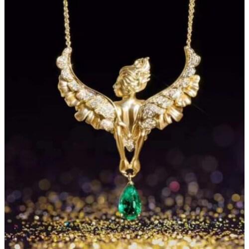 New Gold Queen Angel Wings Necklace Emerald Green Water Drop Crystal Pendant Jewelry Lady Creative Rhinestone Jewelry 2021