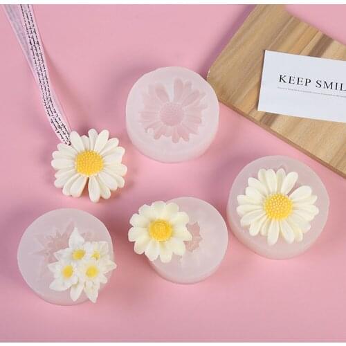 DIY Flower Daisy Soft Epoxy Silicone Molds Decorating Tool Clay Wax Epoxy Resin Mold for Jewelry