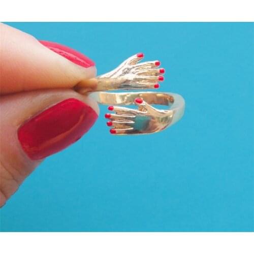 Creative Red Nail Polish Hug Ring For Women Mini Cute Gold Color Round Open Cuff Embrace Rings Party Hiphop Fashion Jewelry A986