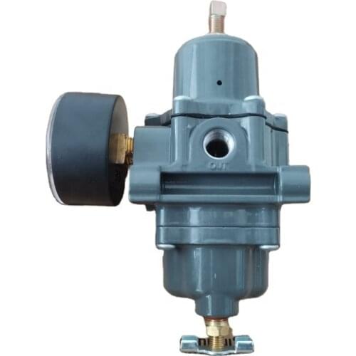 Fisher Pressure Filter Regulator 67CFR-235 with pressure gauge