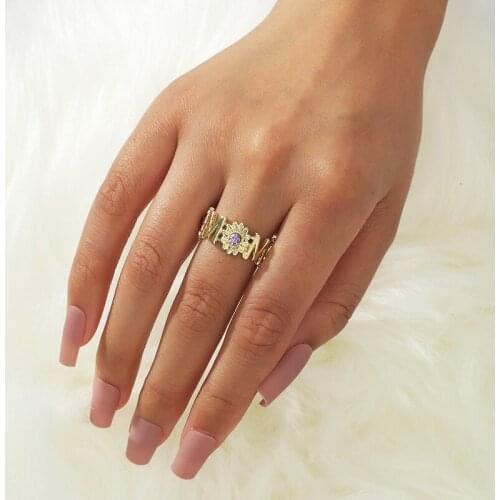 Vintage Flowers Shape Gold Color Ring for Women Letter Party Mothers Day Gift Crystal Rings Hand Jewelry