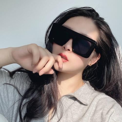 New Arrivals Retro Classic Design Oversized Rectangular Sunglasses For Women Shopping Self-shooting Driving Sunglasses 9081
